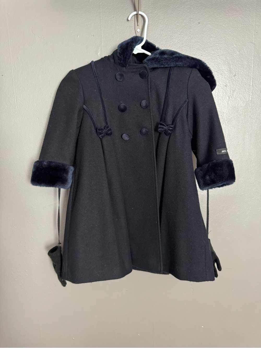 Stephanie Mathews Girls' 100% Wool Black Peacoat with Navy Faux Fur Trim